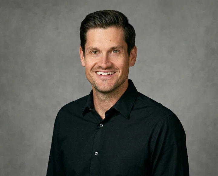 BobbyMontreuil-HeadshotProMarch2026.jpg
