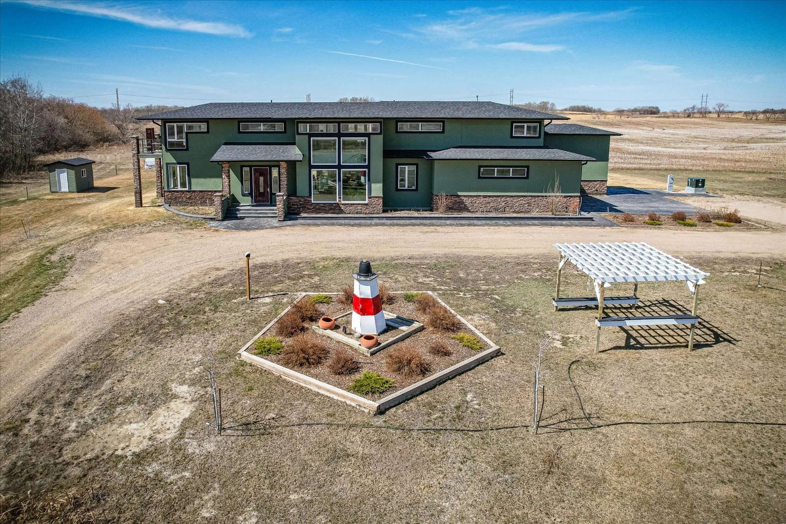 02-Acreage3054Lorne-3.jpg
