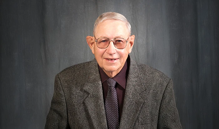 Image for tribute-to-les-henry-agricultures-pillar-of-wisdom-and-wit